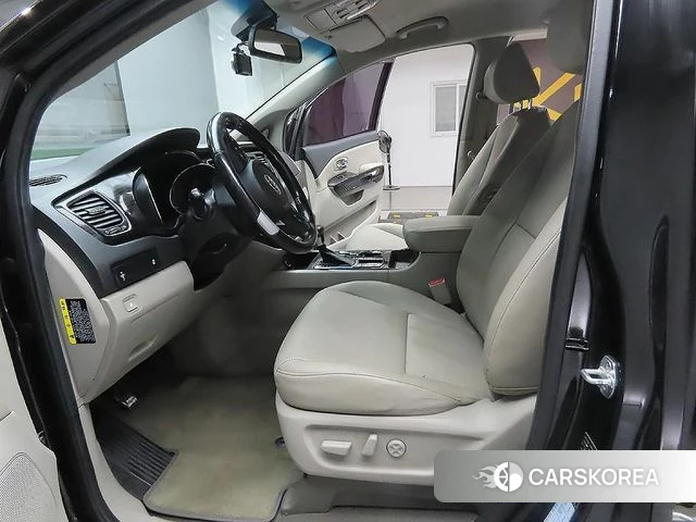 Kia The New Carnival 2019 Черный из Кореи, фото 4