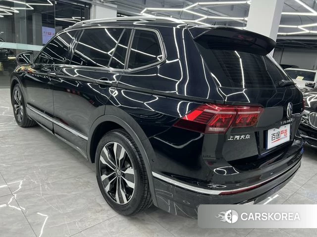 Volkswagen Tiguan L 2022 Черный из Китая, фото 4