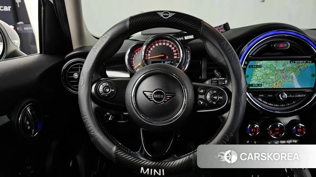 Mini Cooper 2018 Жемчужный цвет из Кореи, фото 4