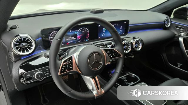 Mercedes-Benz A-Class W177 2024 Черный из Кореи, фото 4