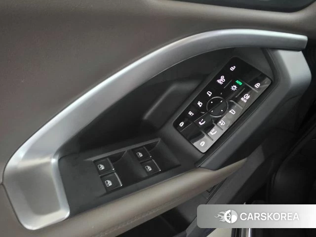 Audi Q5 (80A) 2025 Черный из Кореи, фото 4