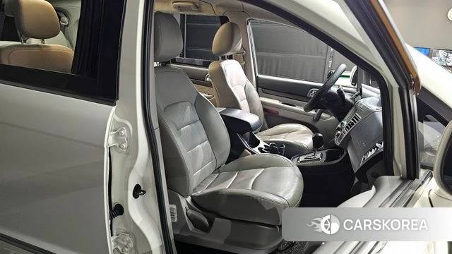 Ssangyong Korando Turismo 2019 Белый из Кореи, фото 4