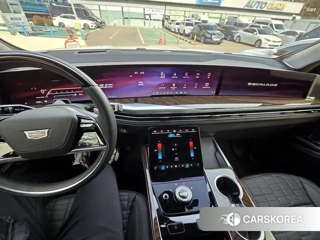 Cadillac Escalade 5th Generation 2025 Белый из Кореи, фото 4