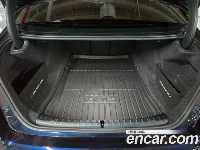 BMW 5 Series (G30) id 2708930 из Кореи 4