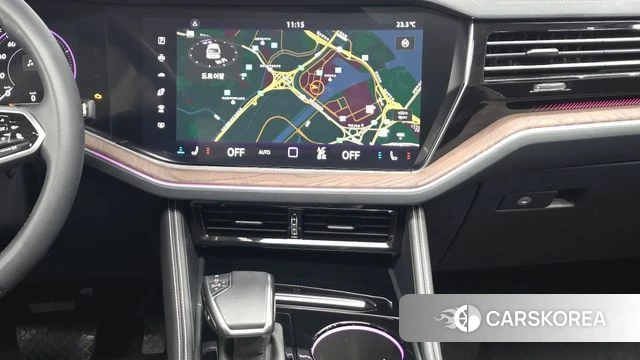 Volkswagen Touareg 3rd generation 2024 Серебряный из Кореи, фото 4