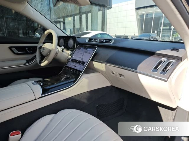 Mercedes-Benz S-class 2024 Черный из Китая, фото 4