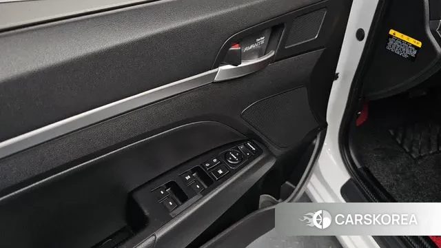 Hyundai The New Avante AD 2018 Белый из Кореи, фото 4