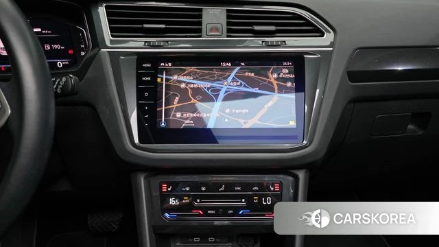 Volkswagen Tiguan second Generation 2021 Белый из Кореи, фото 4