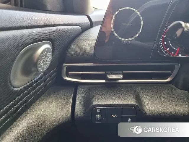 Hyundai Avante (CN7) 2021 Серебристо-серый из Кореи, фото 4