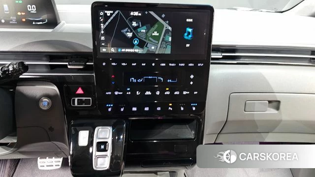 Hyundai Staria 2024 Белый из Кореи, фото 4