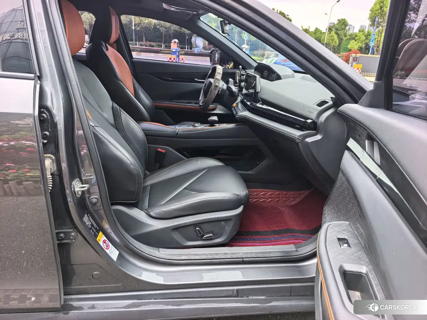 Chang'an UNI-V 2023 Silver/gray из Китая, фото 4