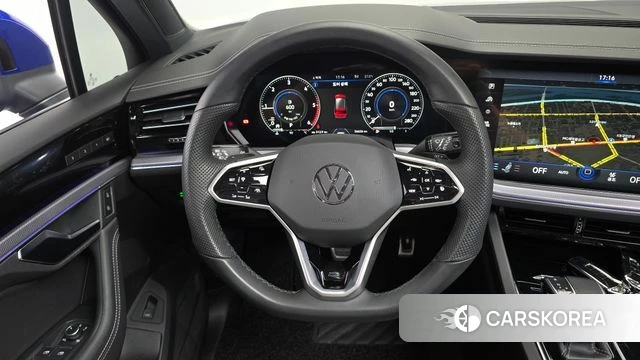 Volkswagen Touareg 3rd generation 2023 Синий из Кореи, фото 4