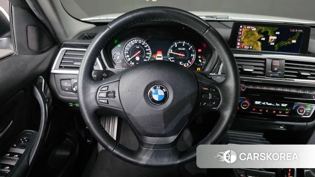 BMW 3 Series (F30) 2018 Белый из Кореи, фото 4