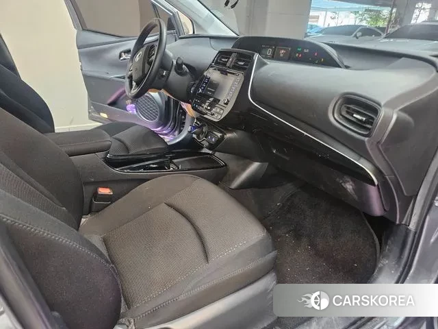 Toyota Prius 4th Generation 2021 Серый из Кореи, фото 4