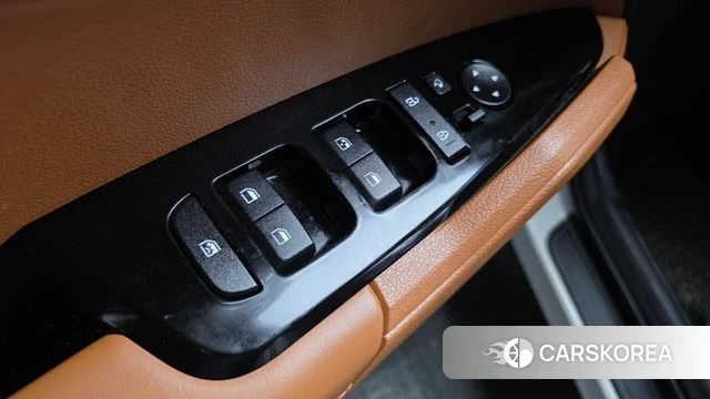 Kia Sportage 5th Generation 2023 Белый из Кореи, фото 4