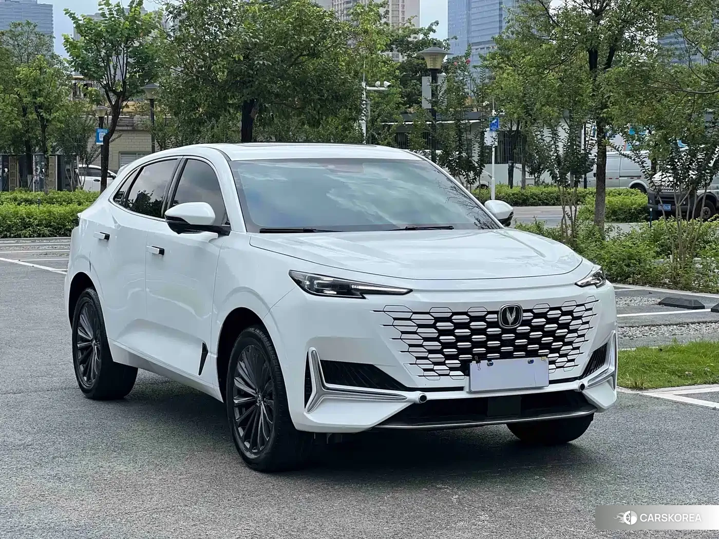 Chang'an Changan UNI-K 2021 Белый из Китая, фото 4