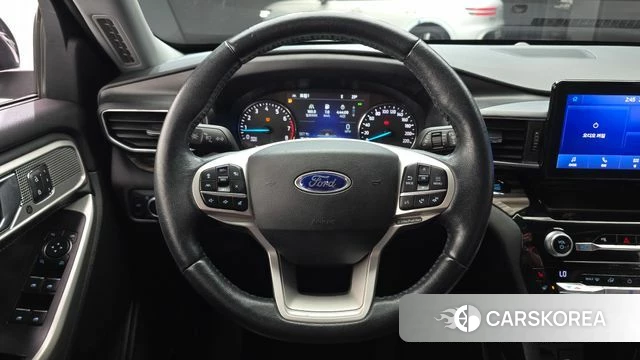 Ford Explorer 6th Generation 2021 Белый из Кореи, фото 4