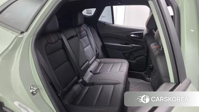 Chevrolet (GM Daewoo) Trax Crossover 2023 Зеленый из Кореи, фото 4