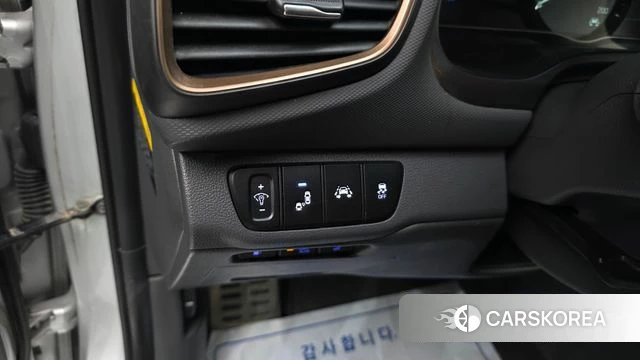 Hyundai Ionic Electric 2018 Серебряный из Кореи, фото 4