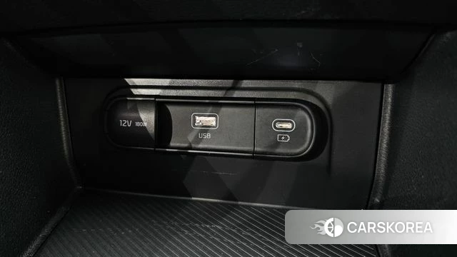 Kia Sportage 5th Generation 2022 Белый из Кореи, фото 4