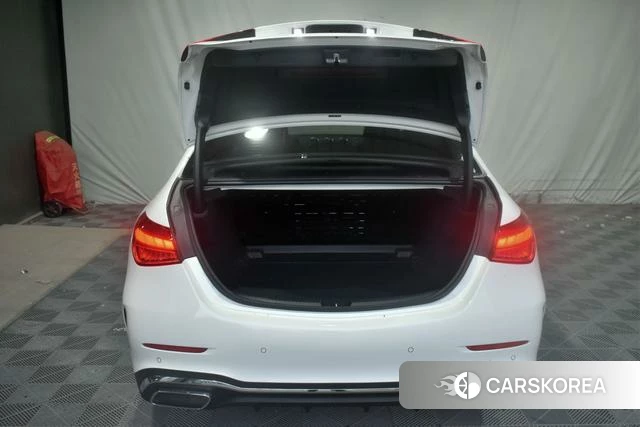 Mercedes-Benz Class C 2024 Белый из Китая, фото 4