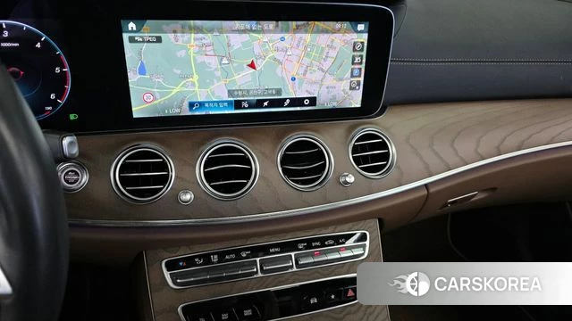 Mercedes-Benz E-Class W213 2022 Серый из Кореи, фото 4
