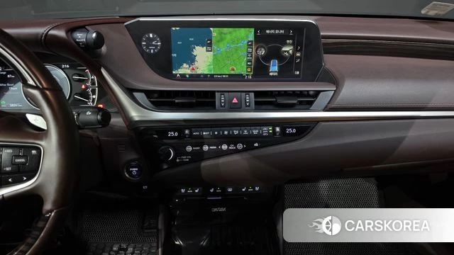 Lexus ES300h 7th generation 2020 Темно-зеленый из Кореи, фото 4