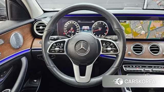 Mercedes-Benz E-Class W213 2018 Серый из Кореи, фото 4