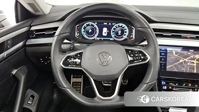 Volkswagen Arteon 2022 Серебристо-серый из Кореи, фото 4