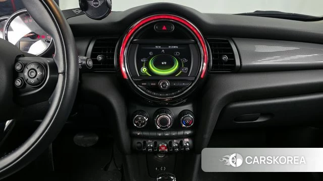 Mini Cooper D 2018 Зеленый из Кореи, фото 4