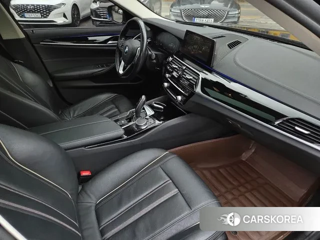 BMW 5 Series (G30) 2019 Черный из Кореи, фото 4