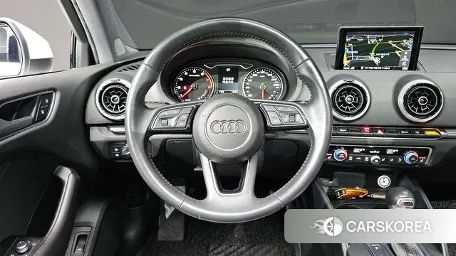 Audi New A3 2018 Белый из Кореи, фото 4