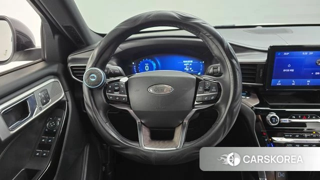 Ford Explorer 6th Generation 2022 Белый из Кореи, фото 4