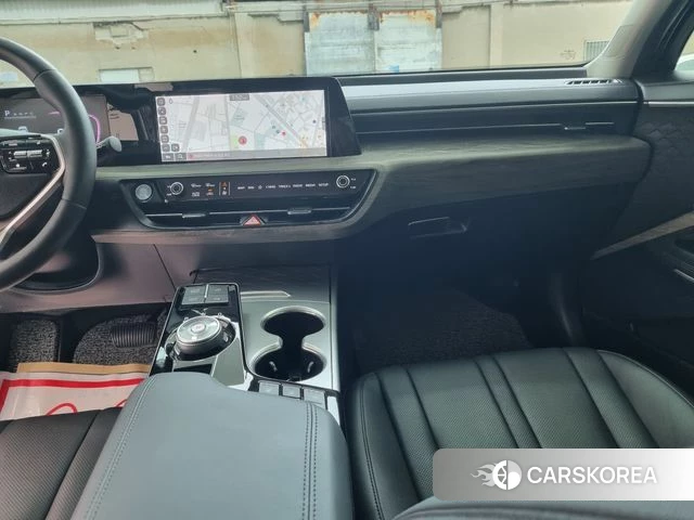 Kia K8 2024 Серебристо-серый из Кореи, фото 4