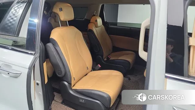 Kia Carnival 4th generation 2023 Белый из Кореи, фото 4