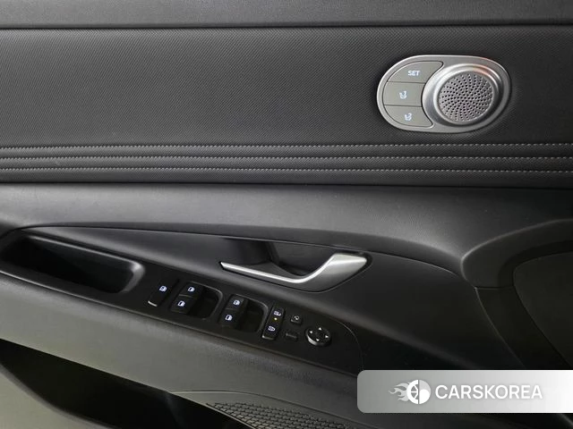 Hyundai The New Avante (CN7) 2023 Черный из Кореи, фото 4