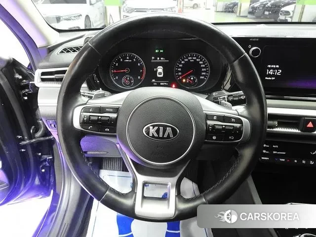 Kia K5 3rd generation 2021 Черный из Кореи, фото 4