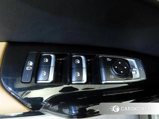 Kia K5 3rd generation 2022 Серебристо-серый из Кореи, фото 4