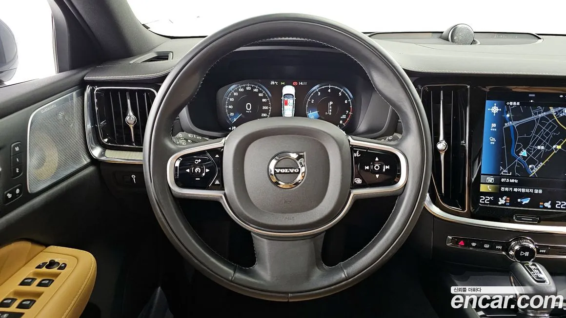 Volvo V60 Cross-Country 2nd Generation 2019 Серый из Кореи, фото 4