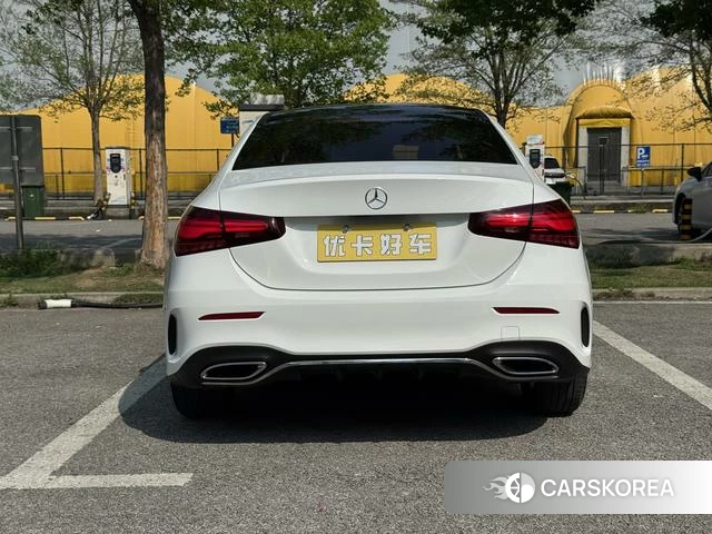 Mercedes-Benz Class A 2023 Белый из Китая, фото 4