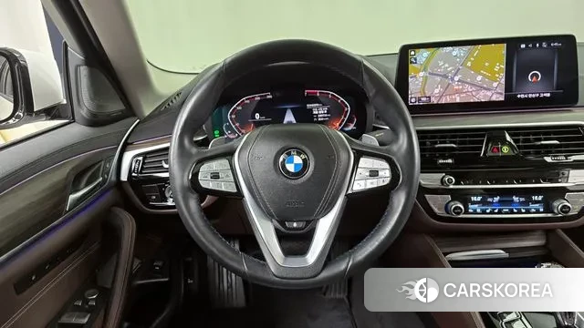 BMW 5 Series (G30) 2020 Белый из Кореи, фото 4