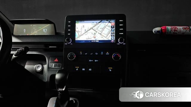 Hyundai Staria 2022 Белый из Кореи, фото 4