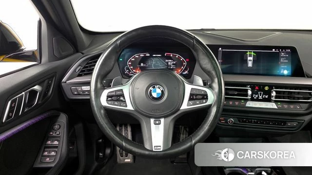 BMW 1 Series (F40) 2022 Желтый из Кореи, фото 4