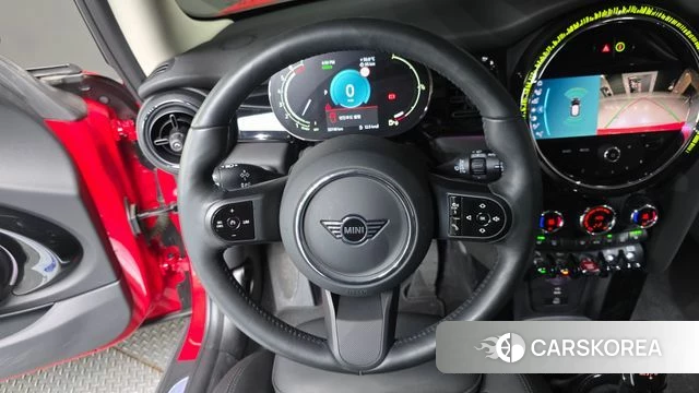 Mini Cooper 2023 Красный из Кореи, фото 4