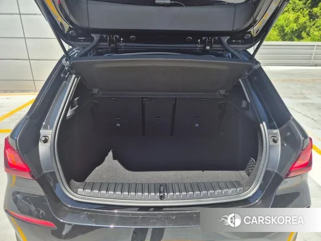 BMW 1 Series (F40) 2022 Черный из Кореи, фото 4