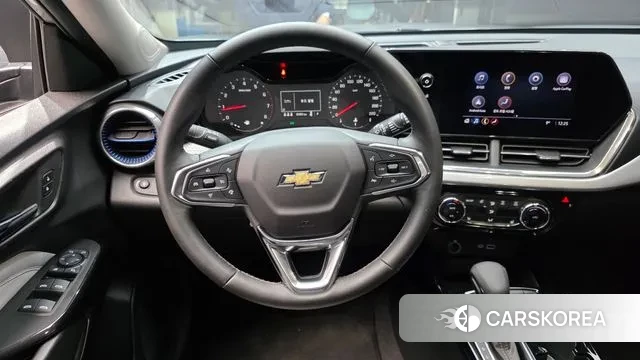 Chevrolet (GM Daewoo) Trax Crossover 2023 Серебряный из Кореи, фото 4