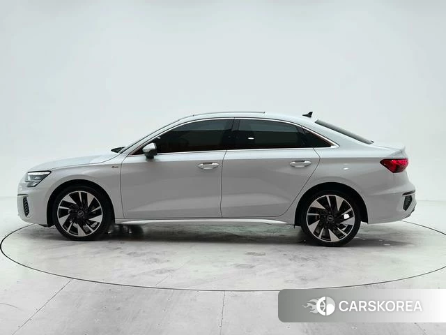 Audi A3 2023 Белый из Китая, фото 4
