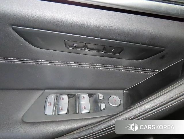 BMW 5 Series (G30) 2021 Белый из Кореи, фото 4