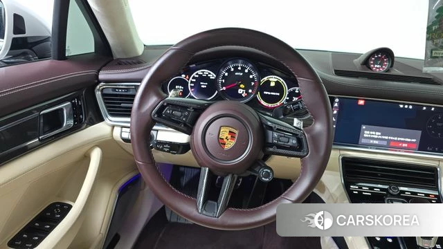 Porsche Panamera (971) 2021 Серебристо-серый из Кореи, фото 4