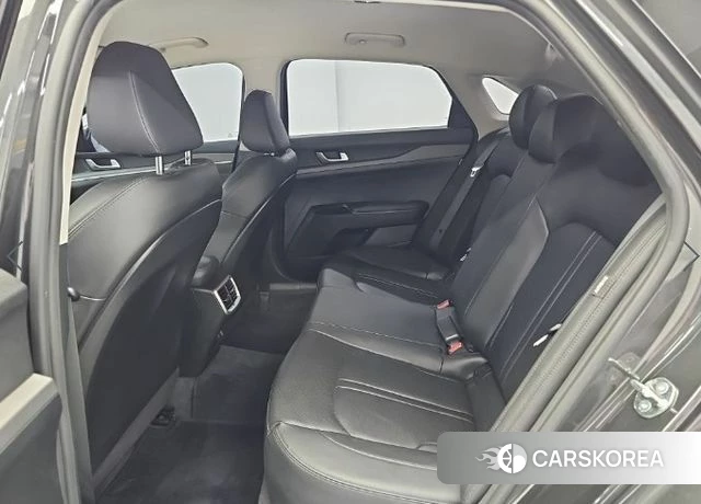 Kia K5 3rd generation 2023 Серый из Кореи, фото 4